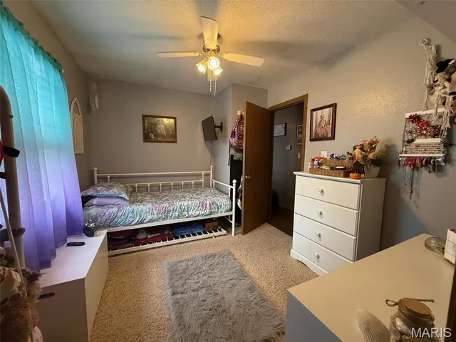 $225,000 | 827 Sunset Drive, Vandalia, IL 62471