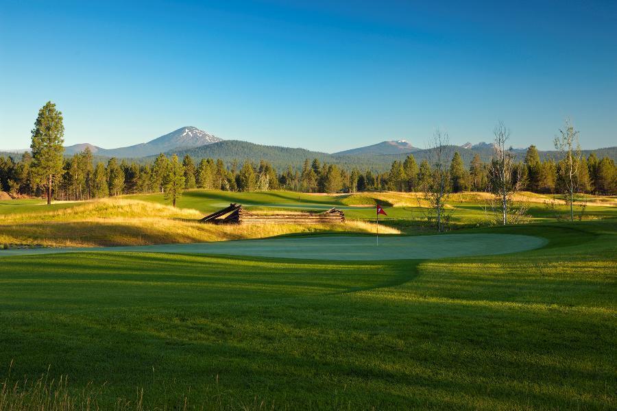 56580 Sunstone Loop Bend, OR 97707 - Photo 25 of 37 calderasprings_golf