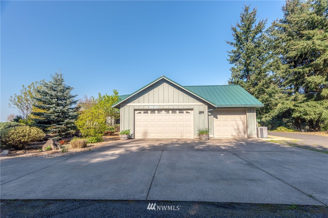 359 West Hale Road Winlock, WA 98596 - Photo 3 of 25