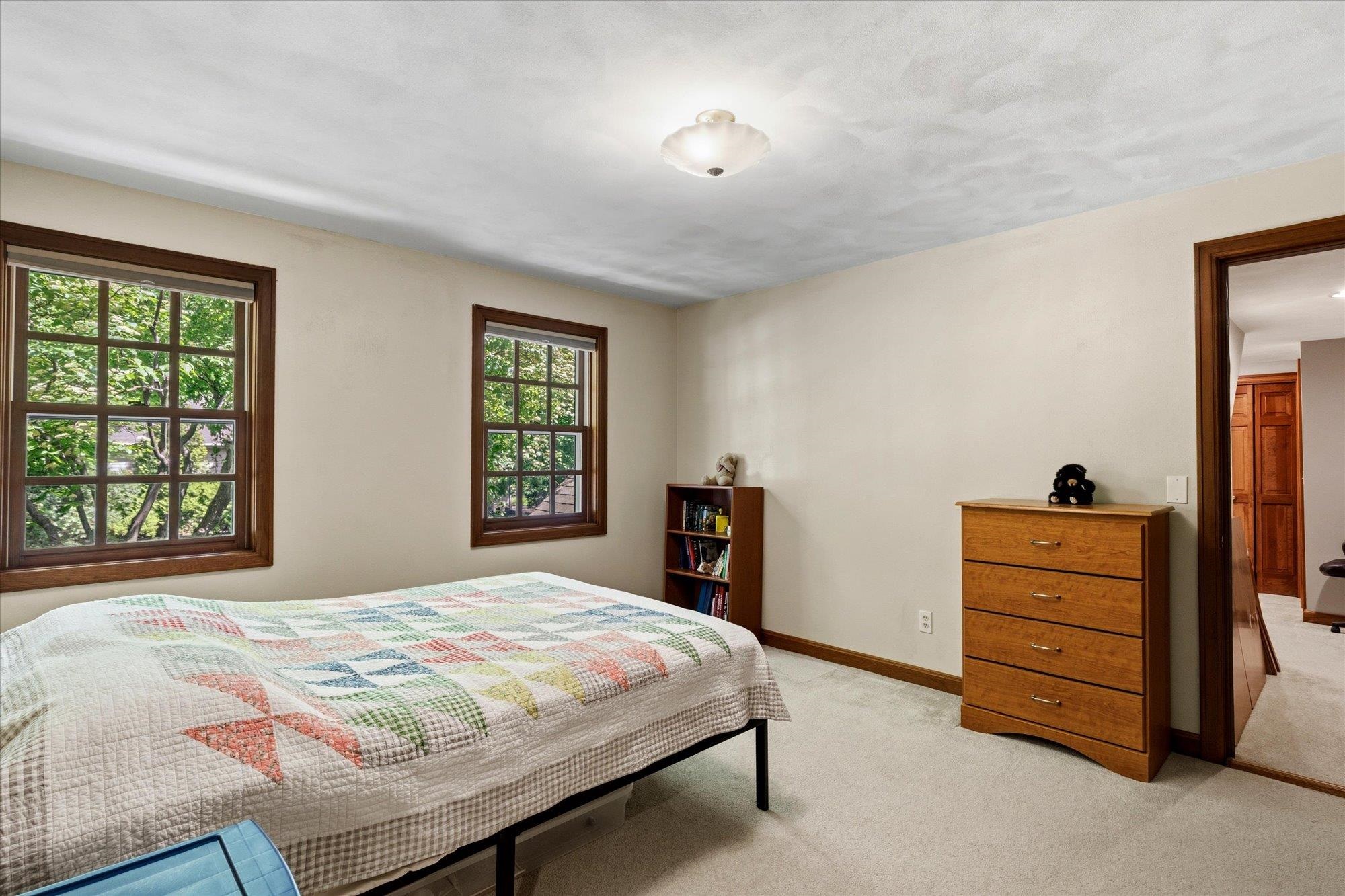 1837 South Lee Street Appleton, WI 54915 - Photo 24 of 37