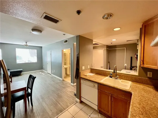 $598,000 | 580 West Main Street, Unit 122, Alhambra, CA 91801