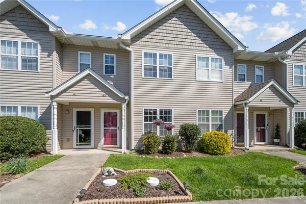 $257,999 | 43 Stafford Court, Fletcher, NC 28732