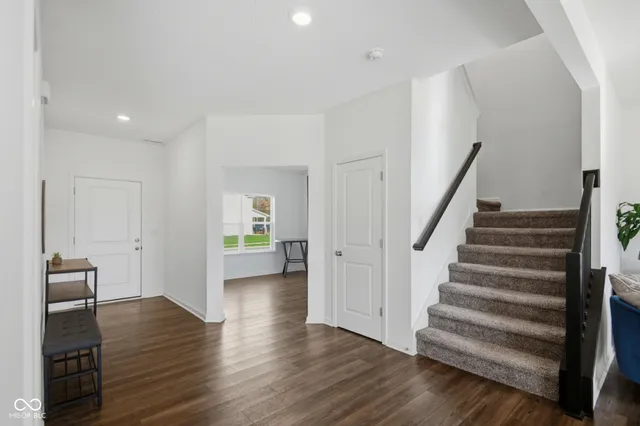 $395,000 | 5737 Lauren Lane, Columbus, IN 47203