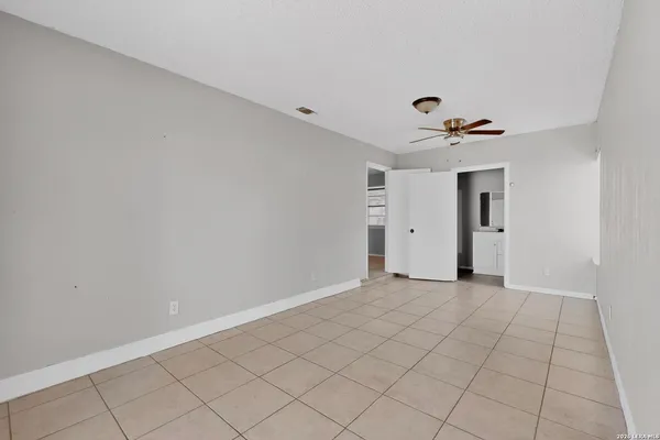 $1,450 | 5014 Ed White Street, Kirby, TX 78219