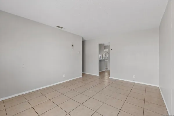 $1,450 | 5014 Ed White Street, Kirby, TX 78219