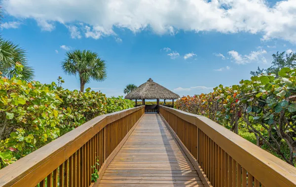 $2,500 | 2700 North Hwy A1A, Unit 307, Hutchinson Island, FL 34949