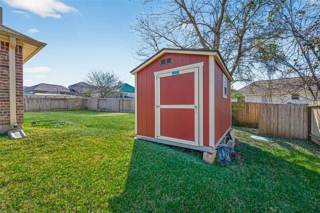 $305,000 | 12537 Lake Conroe Hills Drive, Willis, TX 77318