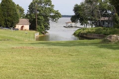 233 Esquire Estates Road Mabank, TX 75156 - Photo 27 of 34 View of Cove