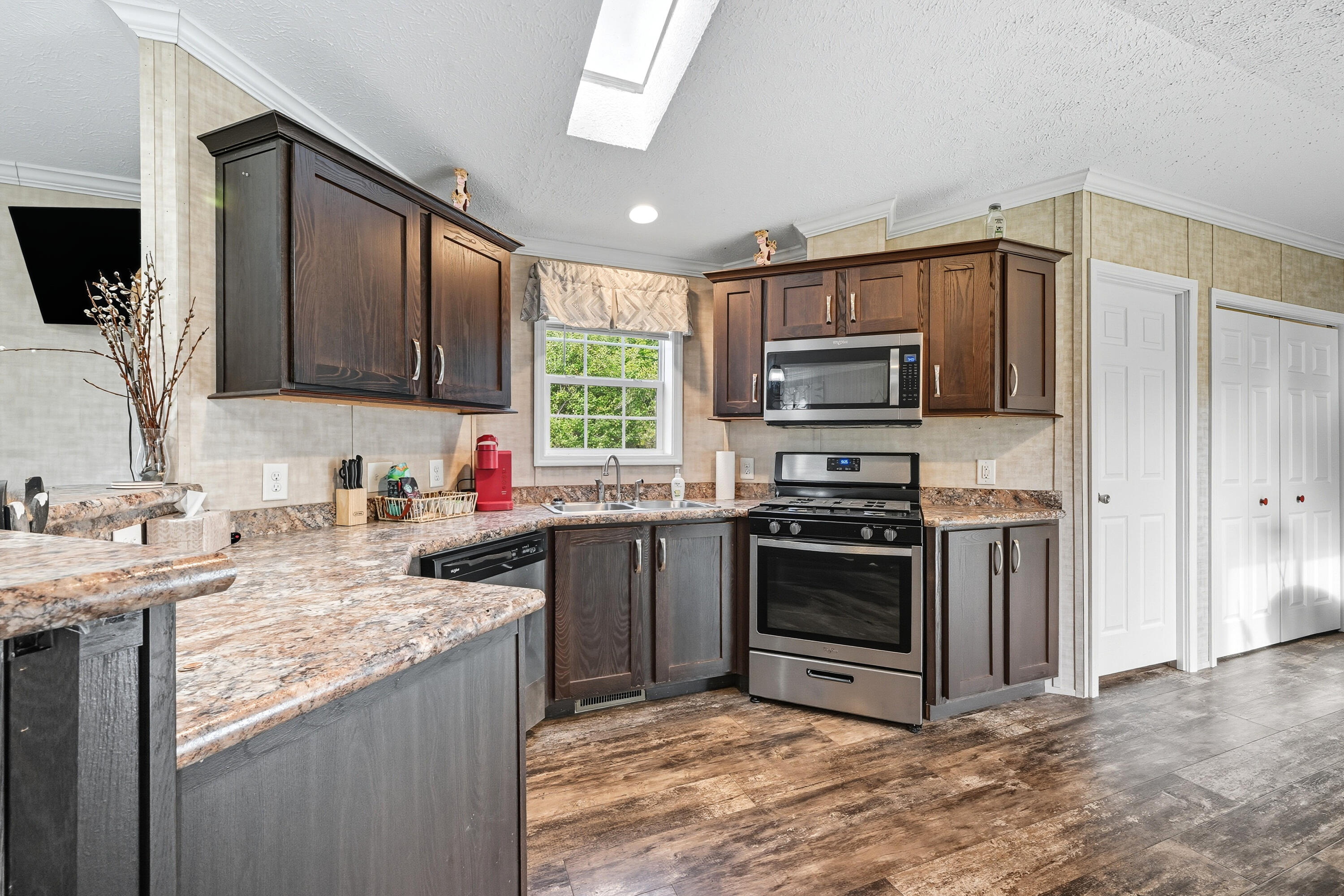 1107 Hill Road Clinton, ME 04927 - Photo 9 of 40 110238gr-119