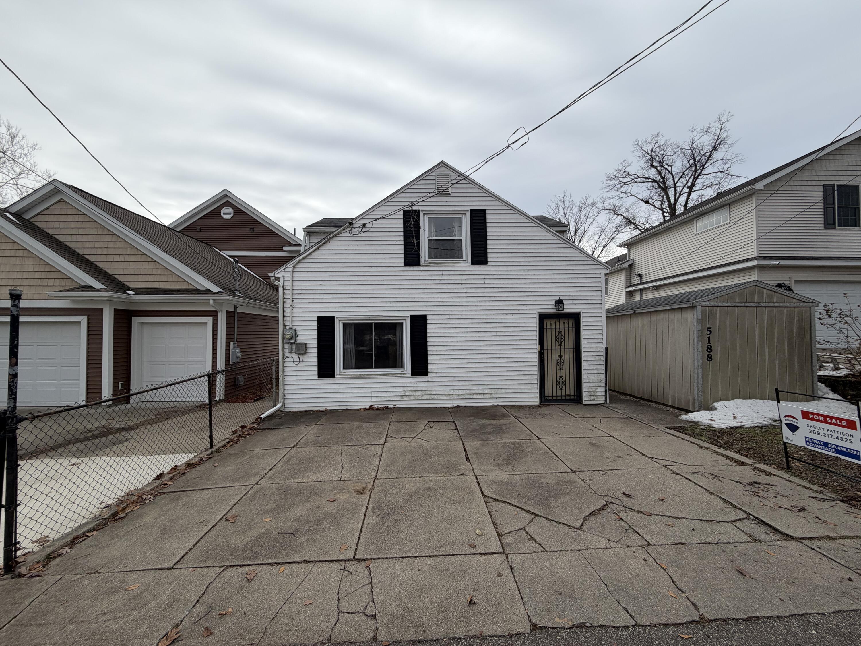 5188 Deep Point Drive Portage, MI 49002 - Photo 1 of 38 IMG_5540