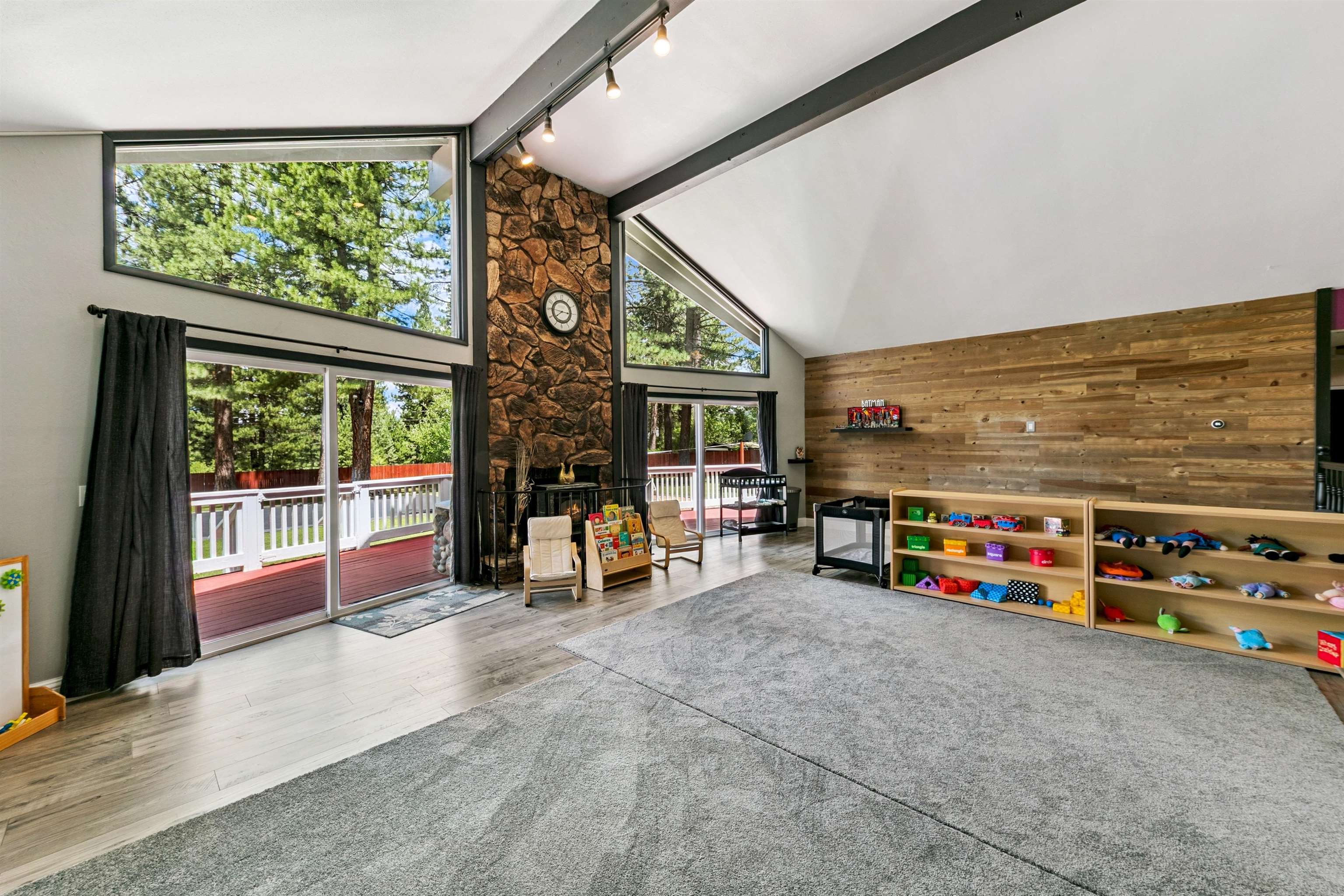 10228 Jeffery Pine Road Truckee, CA 96161 - Photo 9 of 28 a view of outdoor space with seating area