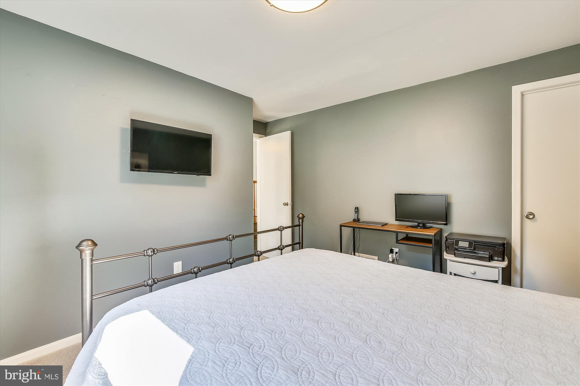 7409 Miller Fall Road Rockville, MD 20855 - Photo 10 of 55 Gallery Image 10