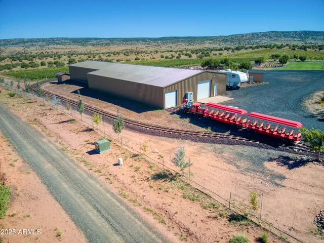 $2,500,000 | 18 N5162, Concho, AZ 85924
