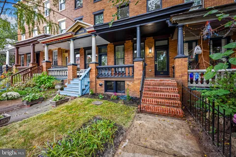 $630,000 | 2641 North Calvert Street, Baltimore, MD 21218
