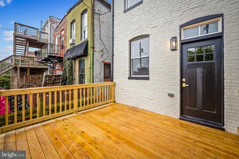 $630,000 | 2641 North Calvert Street, Baltimore, MD 21218