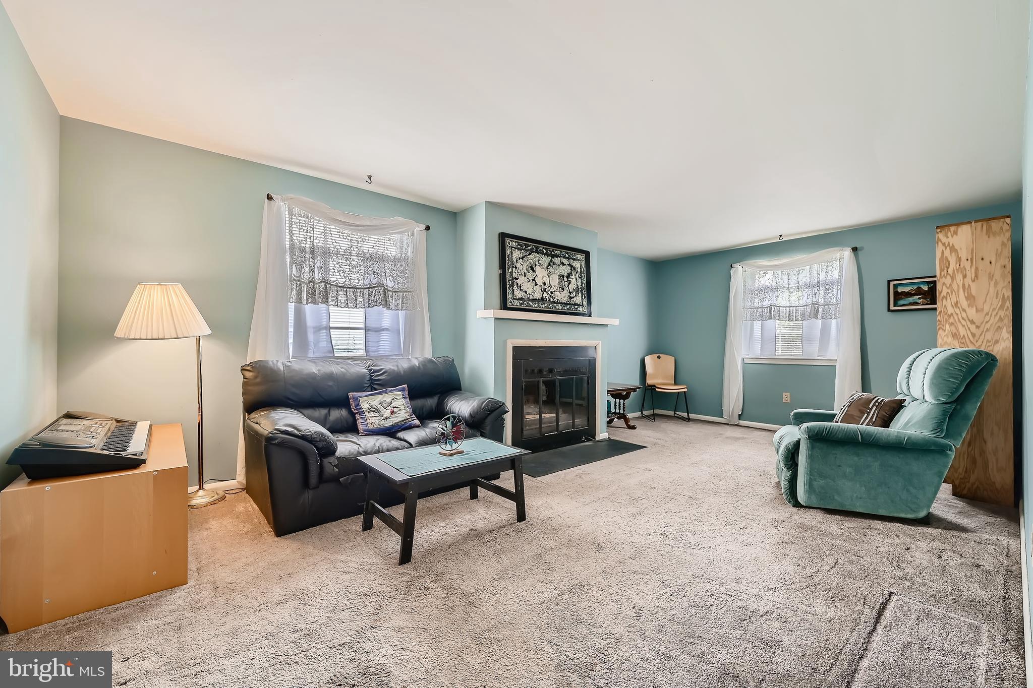 2413 Lodge Farm Road Baltimore, MD 21219 - Photo 16 of 28 Family Room