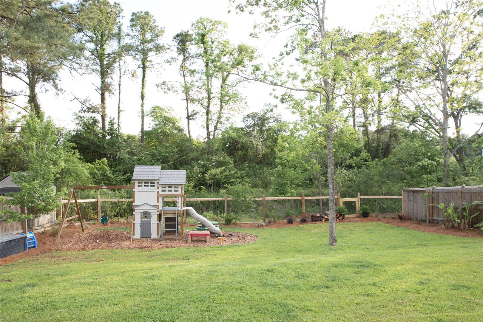 1029 Harbortowne Road Charleston, SC 29412 - Photo 25 of 25 Shannon Oleksak - 25_1029Harbortowne