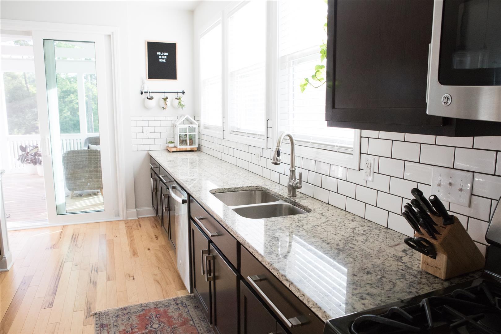 1029 Harbortowne Road Charleston, SC 29412 - Photo 7 of 25 Shannon Oleksak - 07_1029Harbortowne