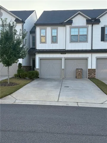 a house view with a outdoor space