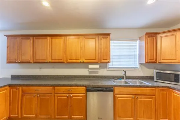 $2,000 | 4727 St Bernard Avenue, New Orleans, LA 70122