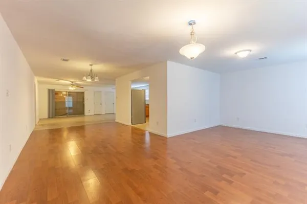 $2,000 | 4727 St Bernard Avenue, New Orleans, LA 70122