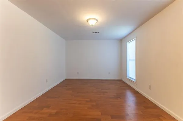 $2,000 | 4727 St Bernard Avenue, New Orleans, LA 70122