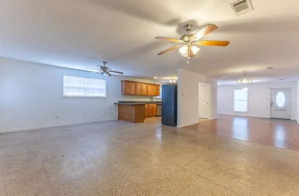 $2,000 | 4727 St Bernard Avenue, New Orleans, LA 70122