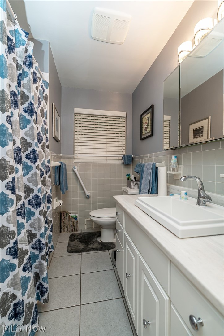 1201 Haverston Road Lyndhurst, OH 44124 - Photo 16 of 20 Gallery Image 16