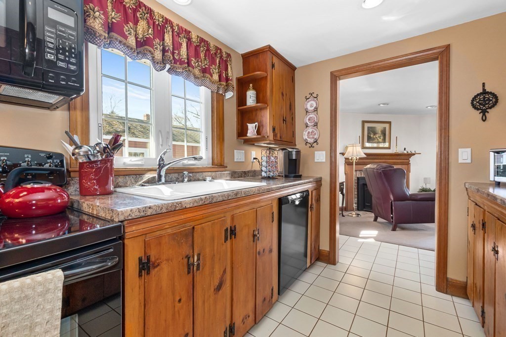 4 Burnham Road Peabody, MA 01960 - Photo 15 of 37 Gallery Image 15