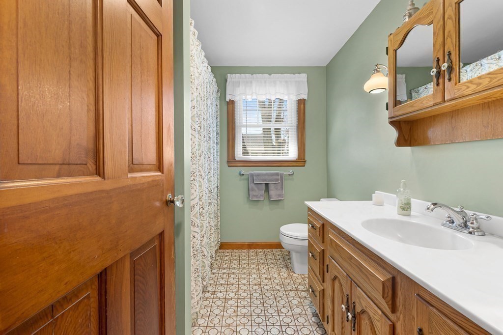 4 Burnham Road Peabody, MA 01960 - Photo 17 of 37 Gallery Image 17