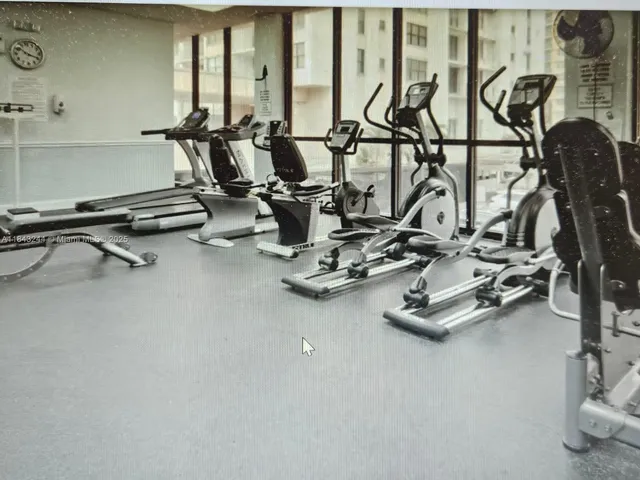 $2,250 | 2101 South Ocean Drive, Unit 1506, Hollywood, FL 33019