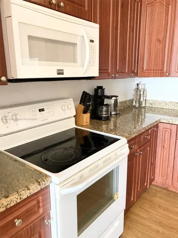 $2,250 | 2101 South Ocean Drive, Unit 1506, Hollywood, FL 33019