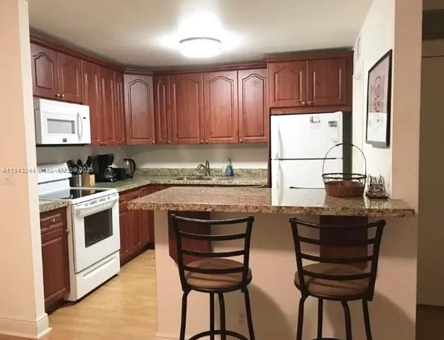 $2,250 | 2101 South Ocean Drive, Unit 1506, Hollywood, FL 33019