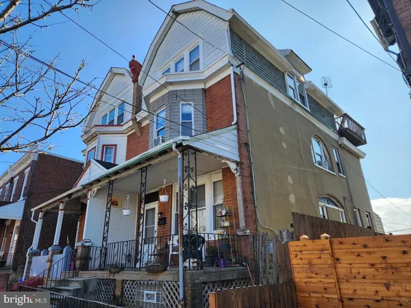 $1,200 | 218 Osborn Street, Unit 2, Philadelphia, PA 19128