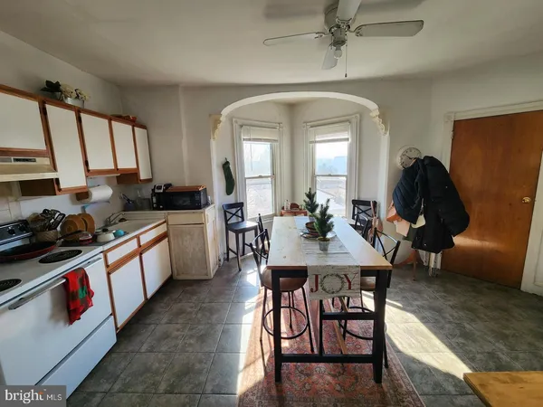 $1,200 | 218 Osborn Street, Unit 2, Philadelphia, PA 19128