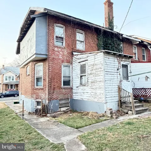 $189,000 | 26 Elmhurst Avenue, Trenton, NJ 08618