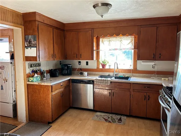 $315,000 | 7180 Glur Road, Verona, NY 13440