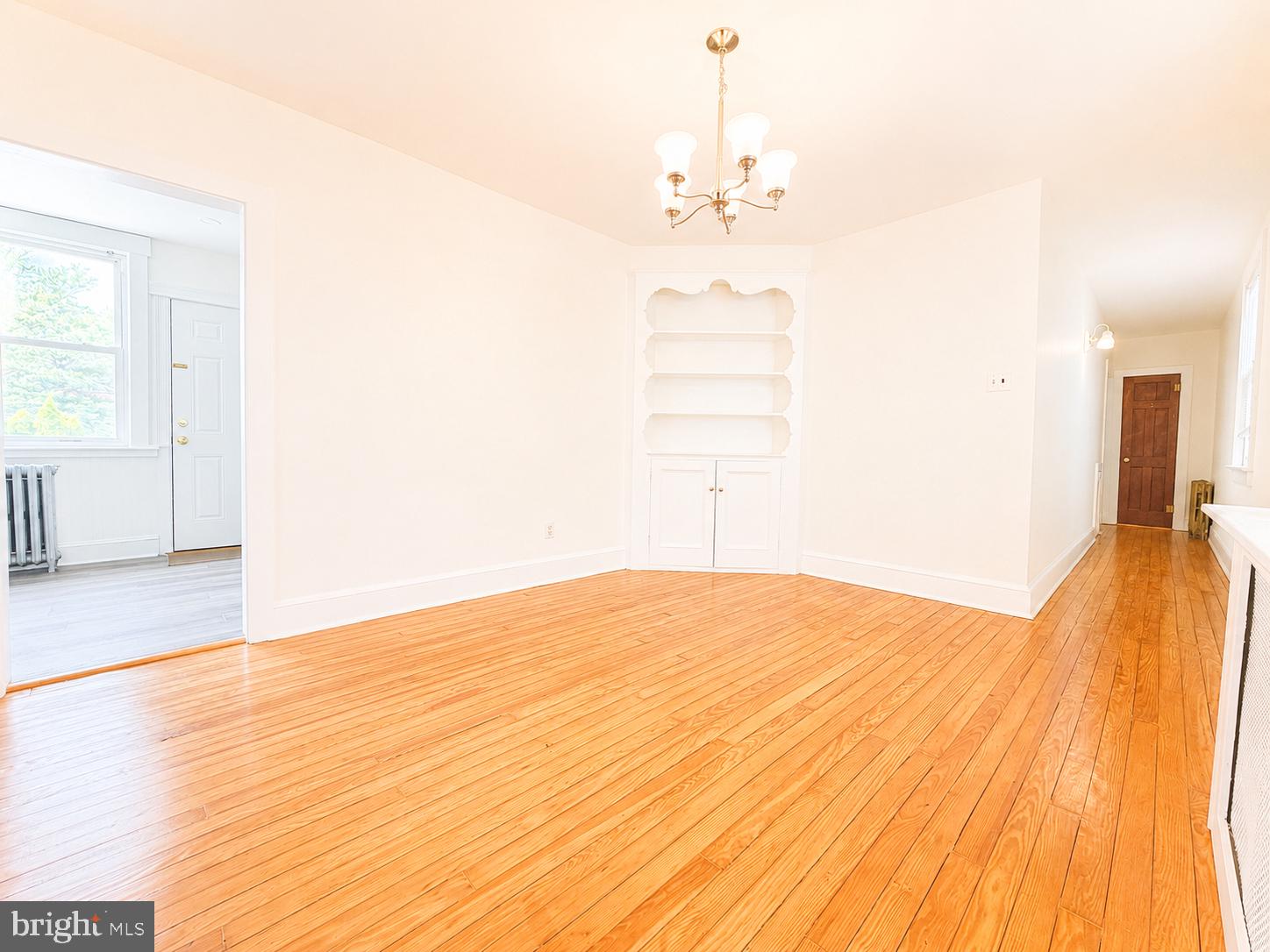 522 Main Street, Unit B Riverton, NJ 08077 - Photo 13 of 26 Bright and airy open space awaits.
