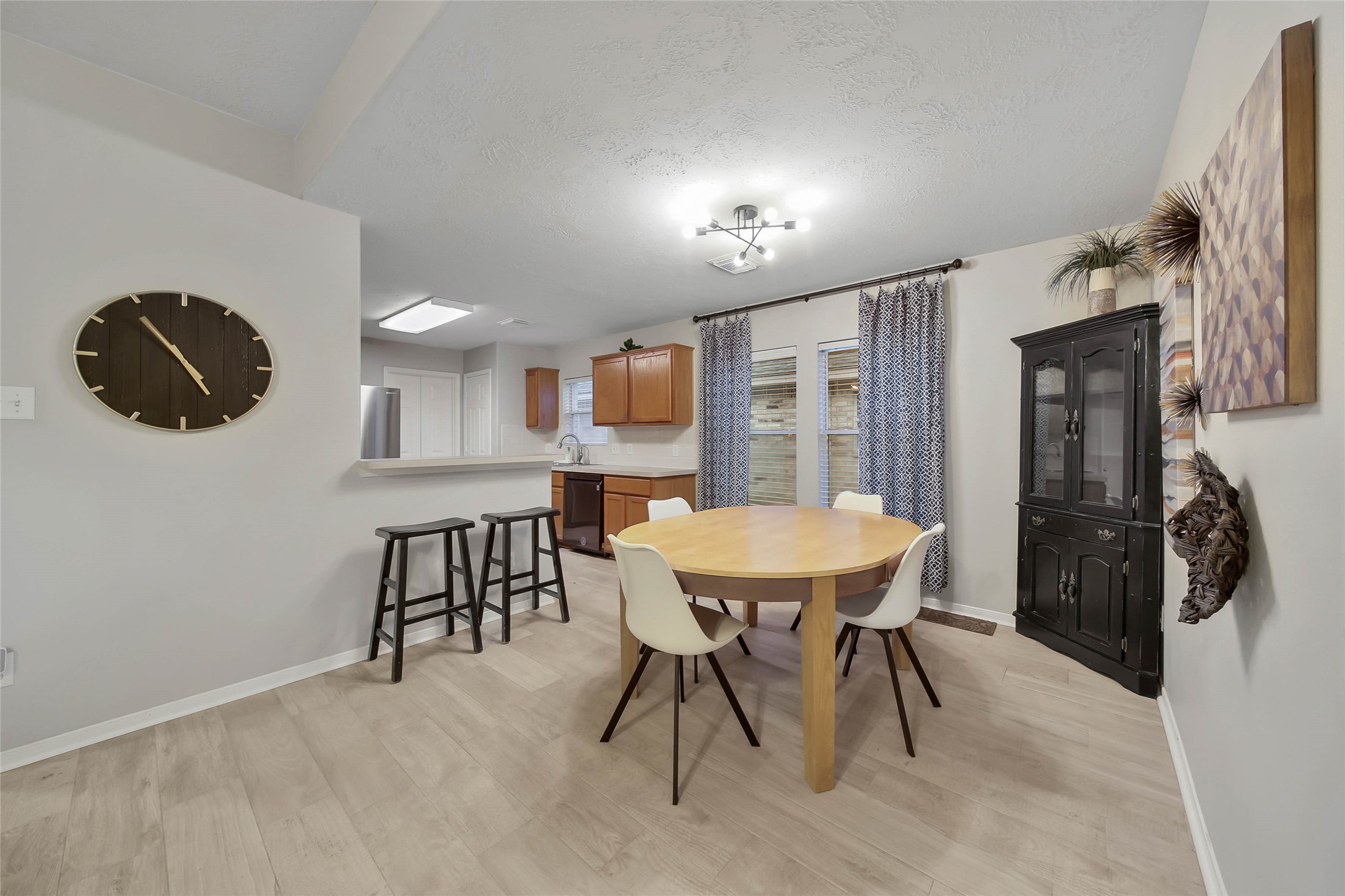 21727 Texian Court Spring, TX 77388 - Photo 14 of 38 Dinette
