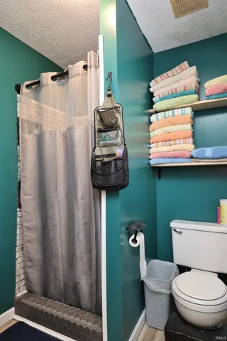 $189,900 | 1920 West Westholme Drive, Marion, IN 46952