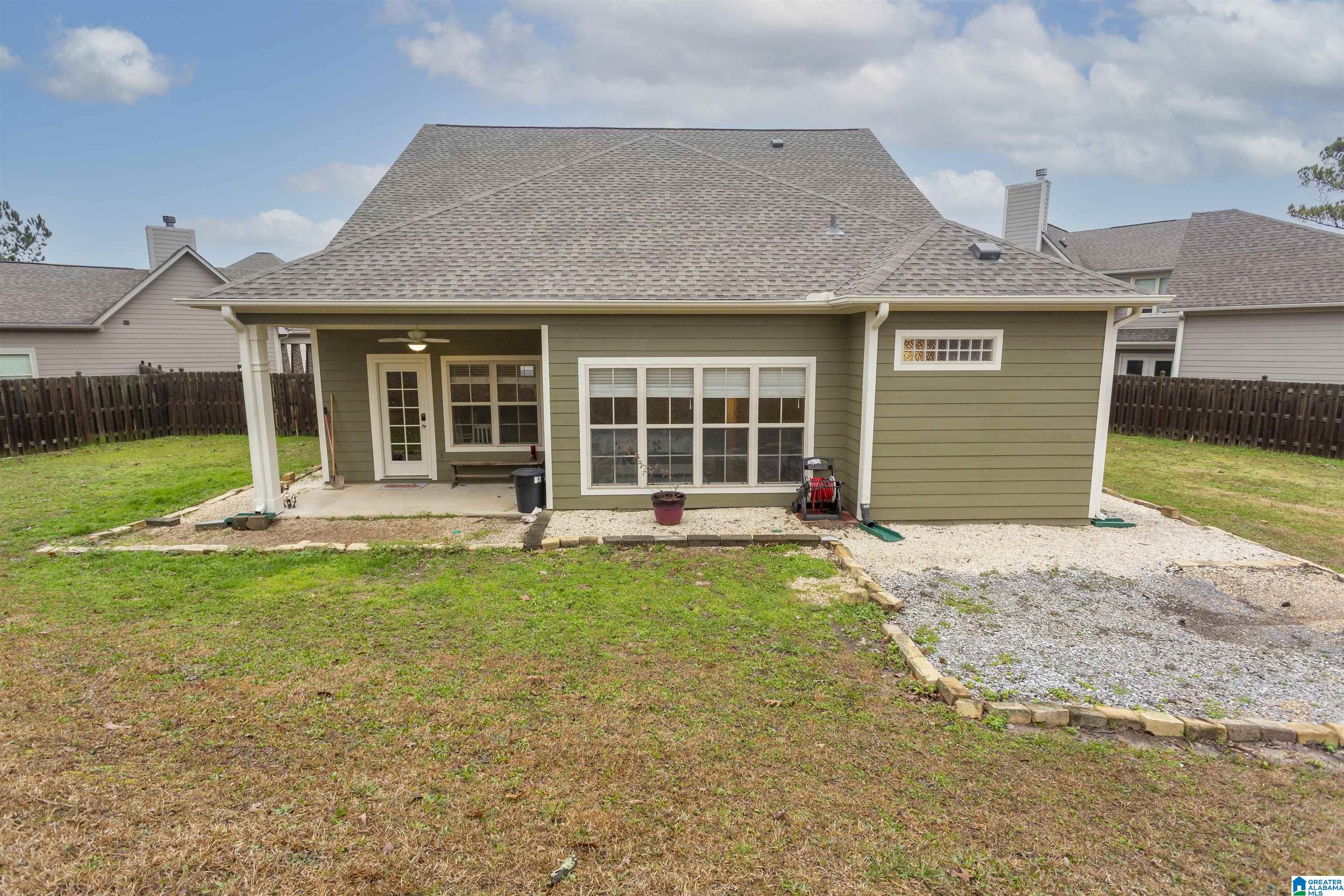 178 King Richards Way Calera, AL 35040 - Photo 6 of 37