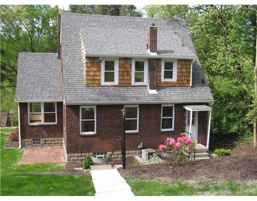 315 Castlegate Road Forest Hills, PA 15221 - Photo 17 of 18 Exterior Back.