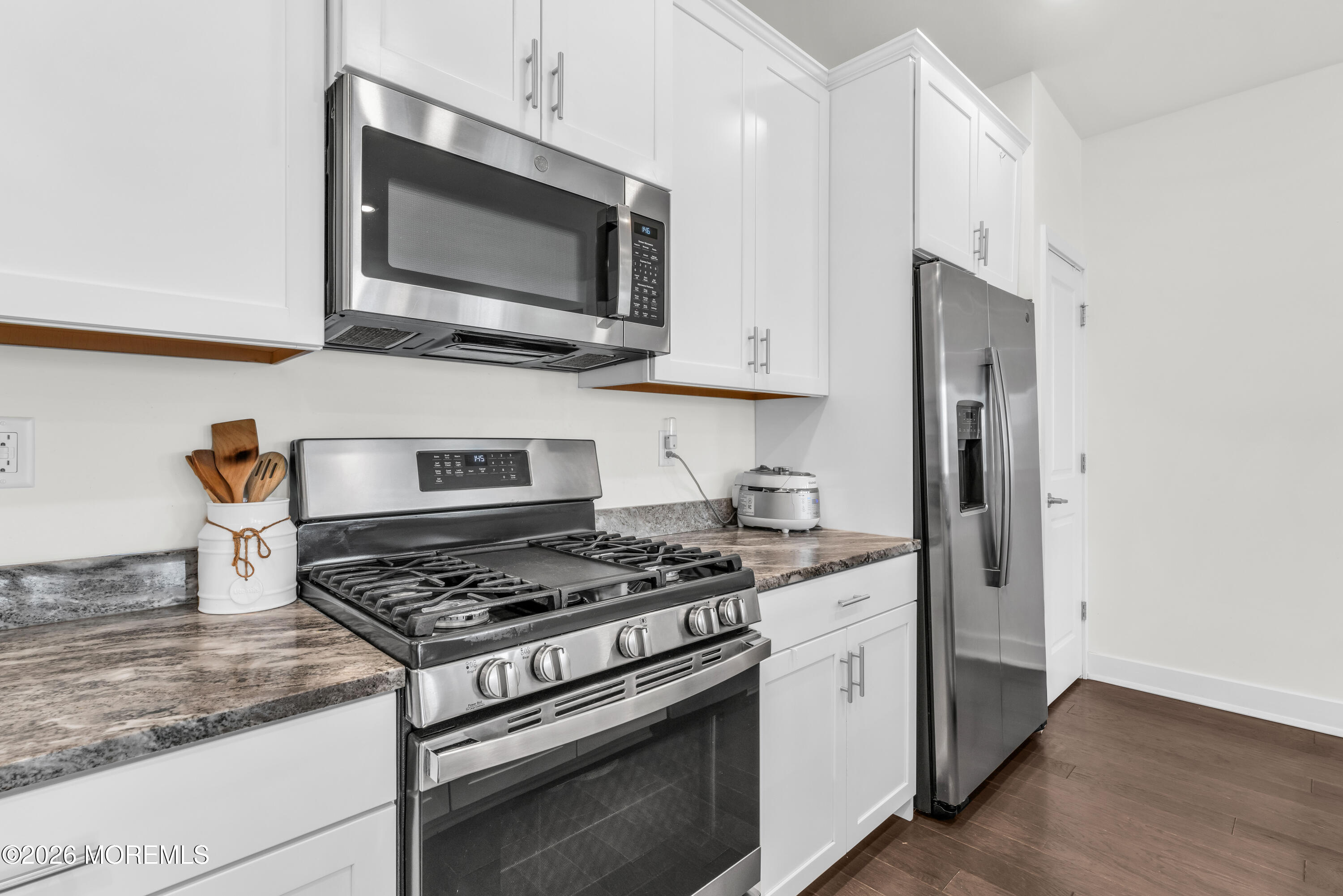 51 Midway Road North Tinton Falls, NJ 07724 - Photo 11 of 35 photos_high_resolution_HOM00911 - Copy