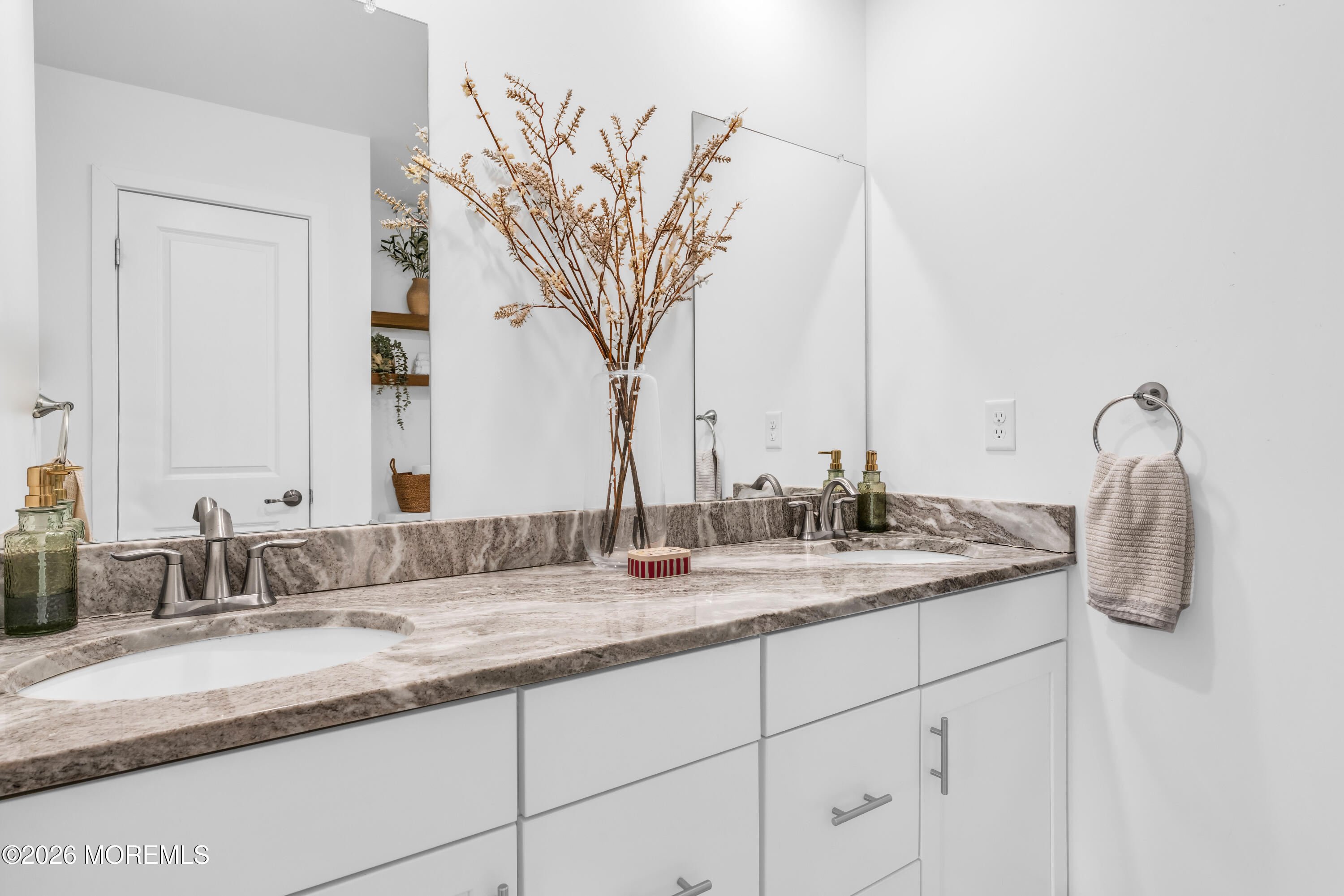51 Midway Road North Tinton Falls, NJ 07724 - Photo 22 of 35 photos_high_resolution_HOM00993