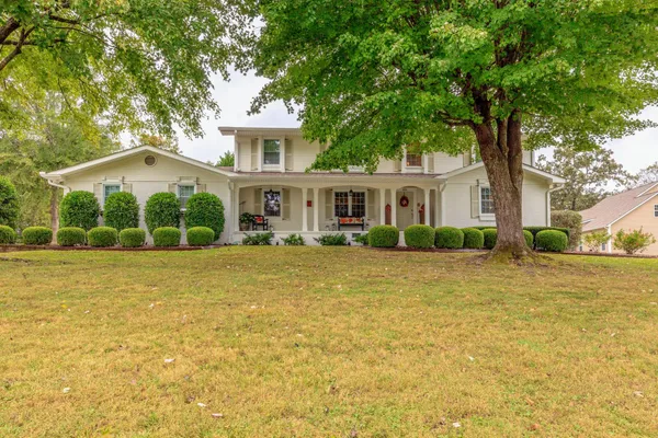 $695,000 | 801 Thomas Avenue, Chickamauga, GA 30707