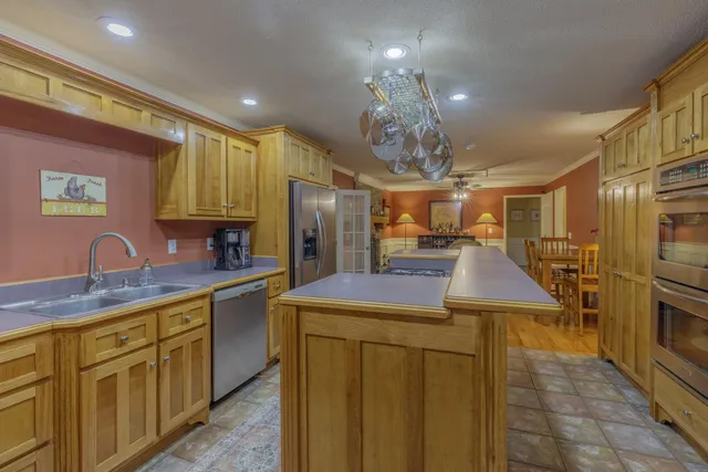 $839,900 | 801 Thomas Avenue, Chickamauga, GA 30707