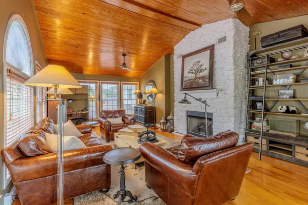 $695,000 | 801 Thomas Avenue, Chickamauga, GA 30707