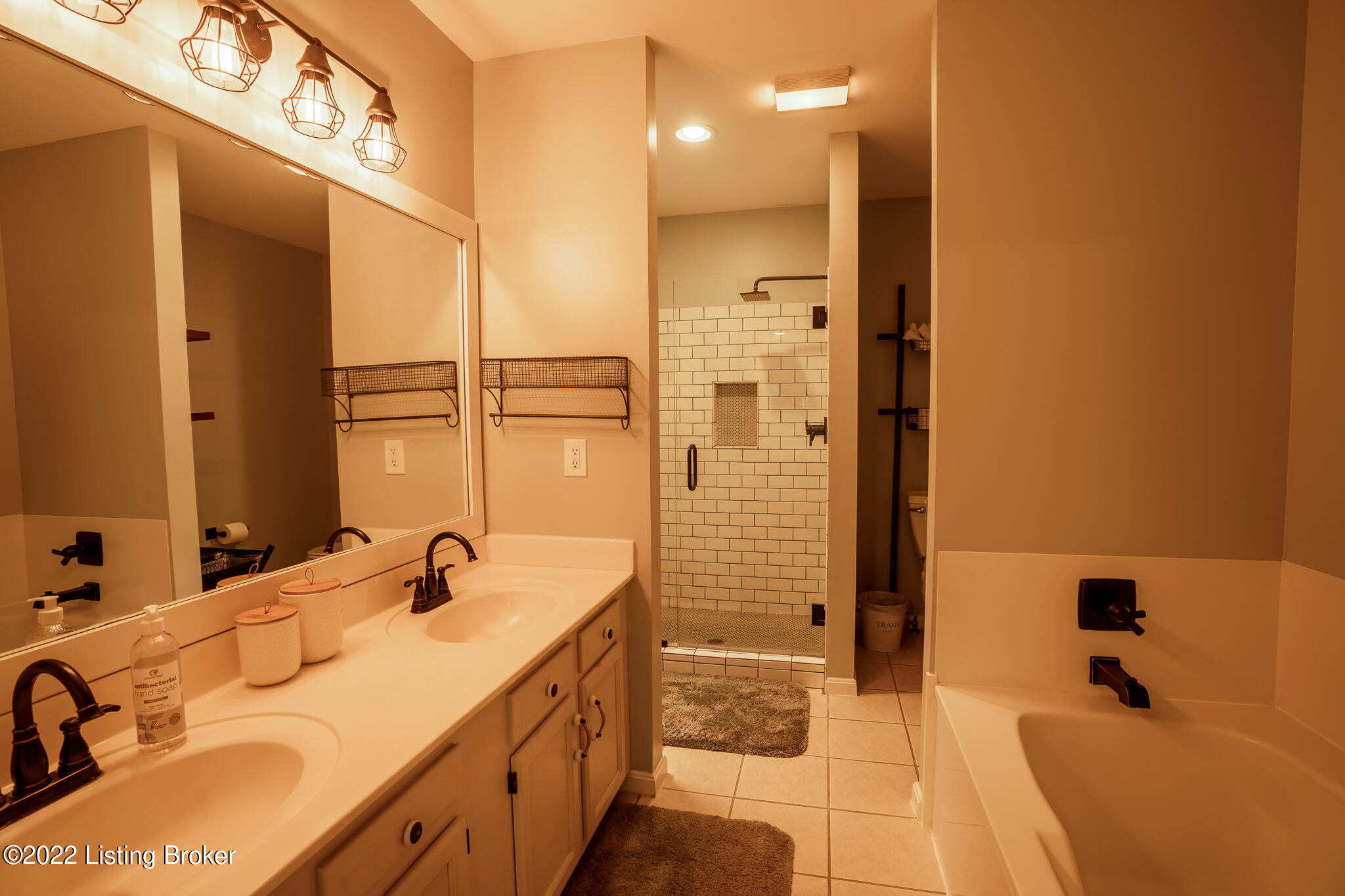 5023 Fox Run Road Buckner, KY 40010 - Photo 35 of 77 Primary Bathroom