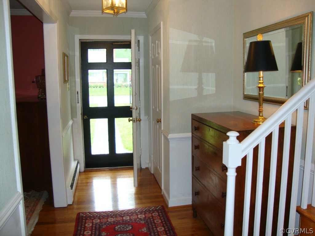 8809 Watlington Road Henrico, VA 23229 - Photo 2 of 18 Gallery Image 2