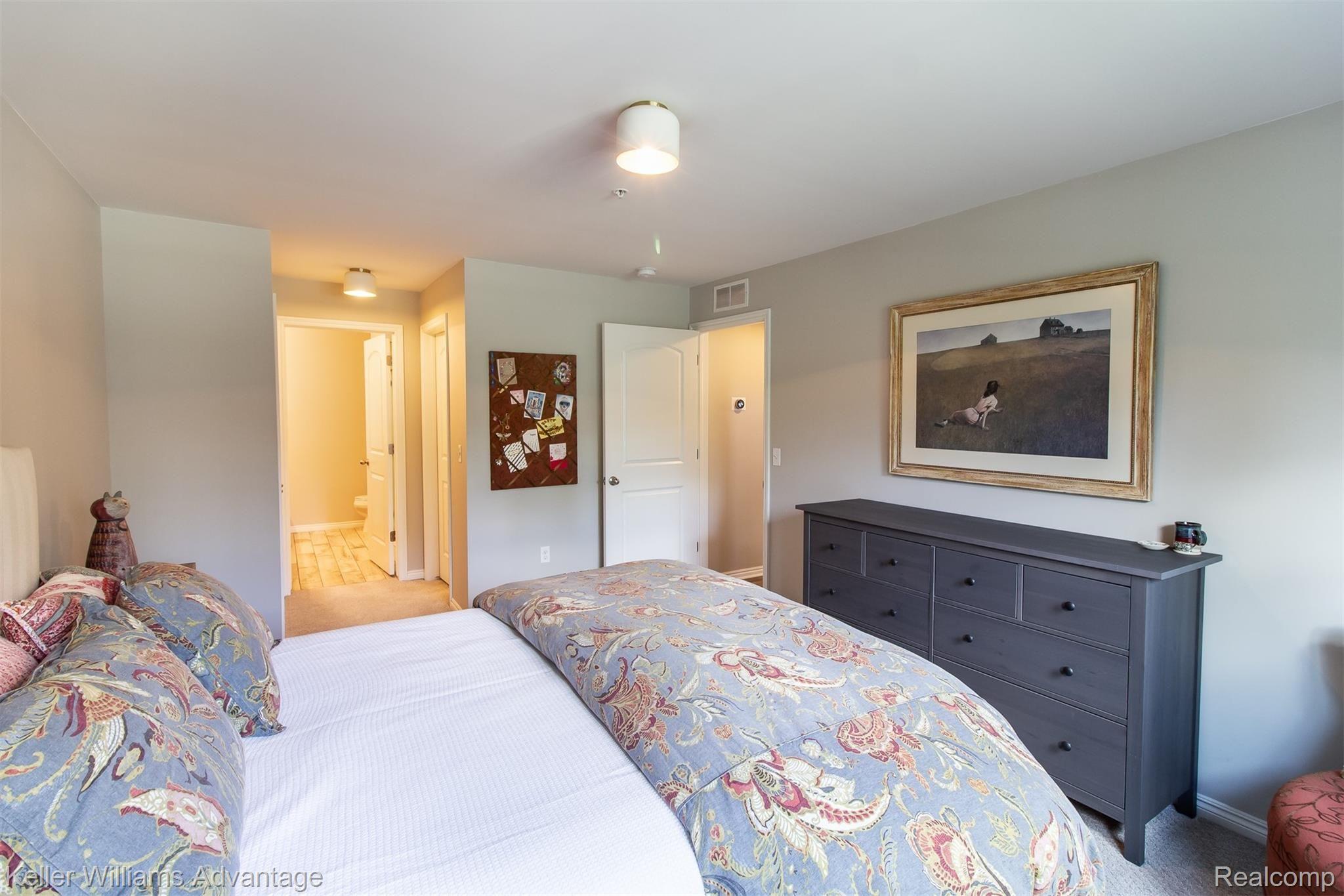 45746 South Stonewood Road Canton, MI 48187 - Photo 19 of 32 SStonewoodRd_45746_MasterBed_03.jpg